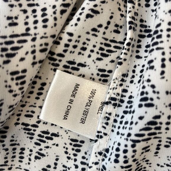 Abstract ZOA NEW YORK Racerback Hi-Low blouse - Picture 9 of 9